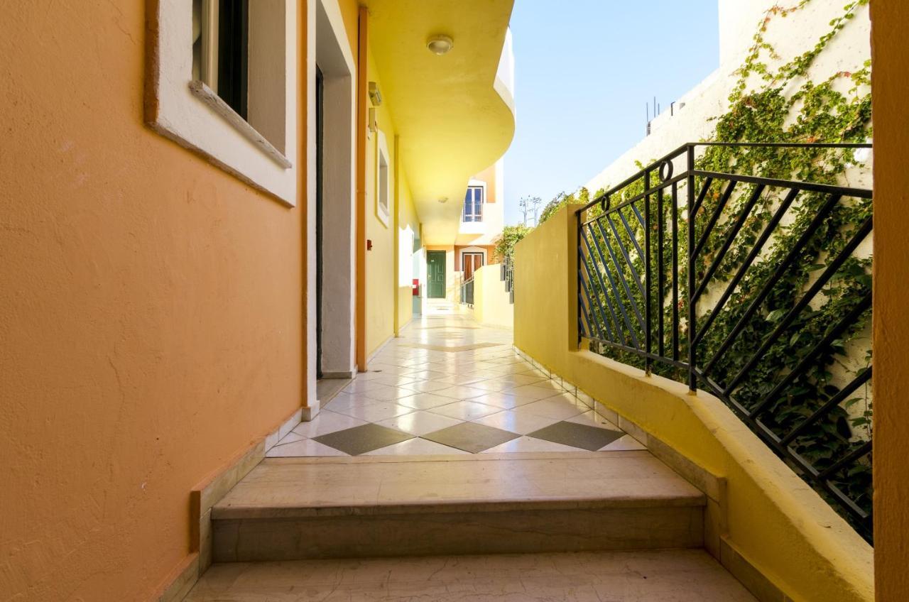 Pelagia Maria Malia Apartment Bagian luar foto