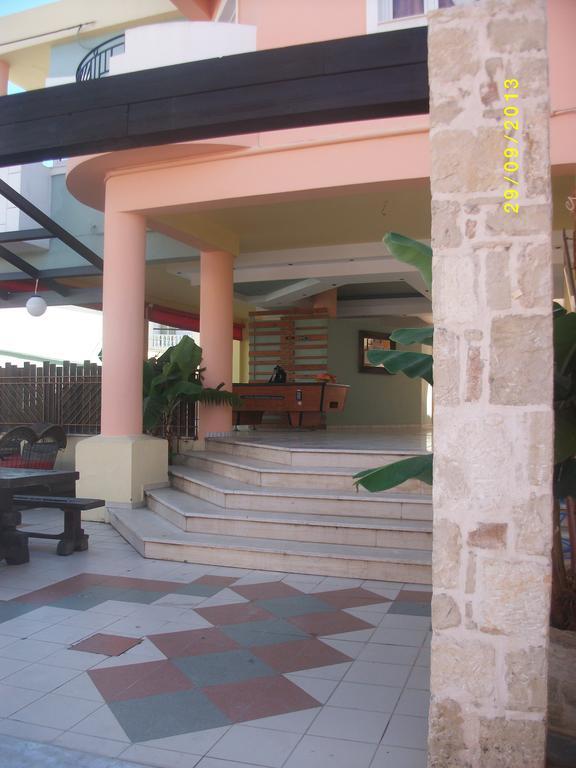 Pelagia Maria Malia Apartment Bagian luar foto
