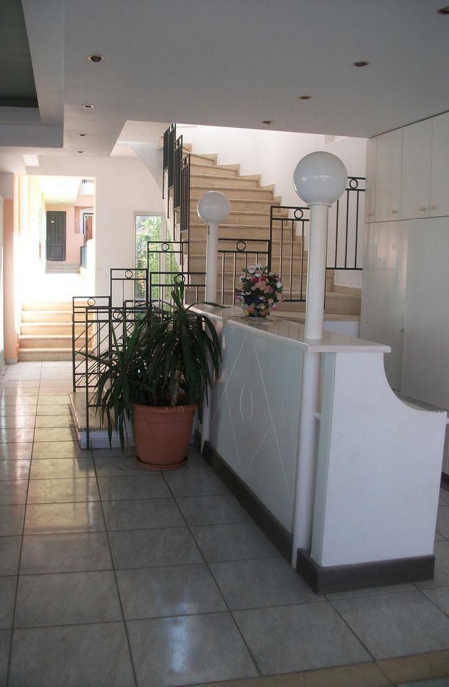 Pelagia Maria Malia Apartment Bagian luar foto